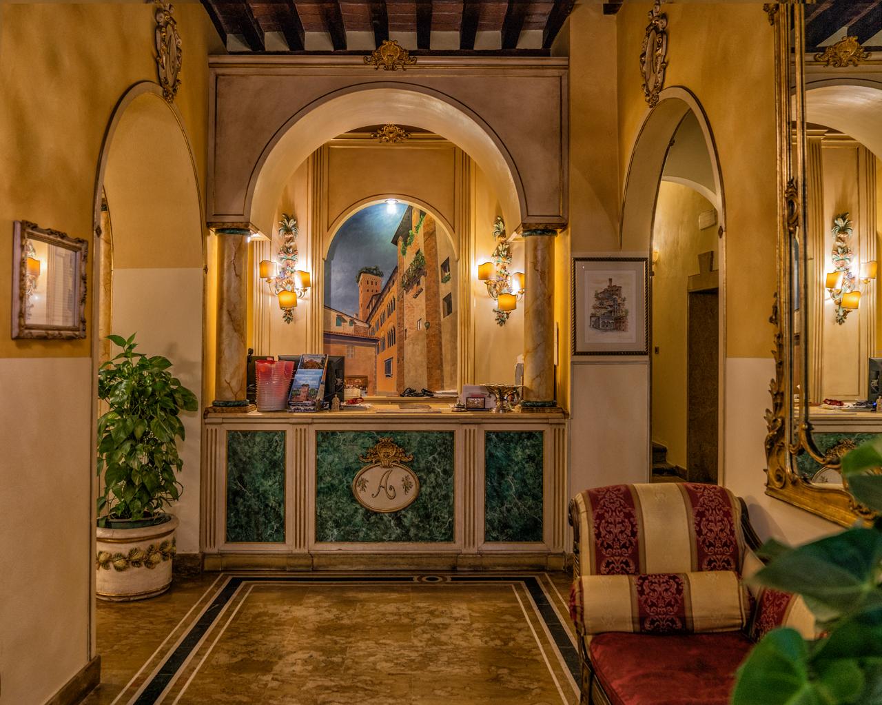 Hotel Palazzo Alexander لوكا المظهر الخارجي الصورة