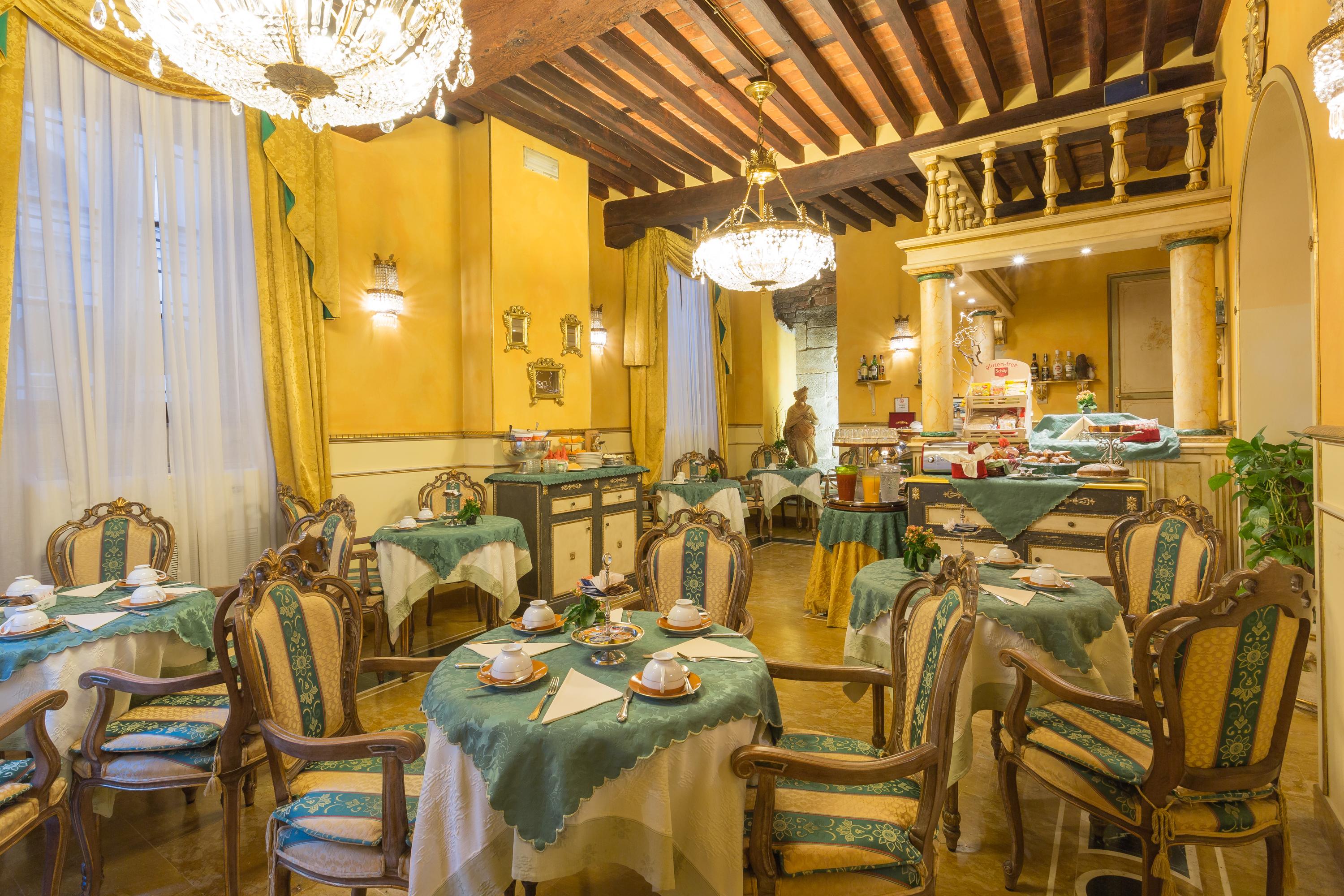 Hotel Palazzo Alexander لوكا المظهر الخارجي الصورة