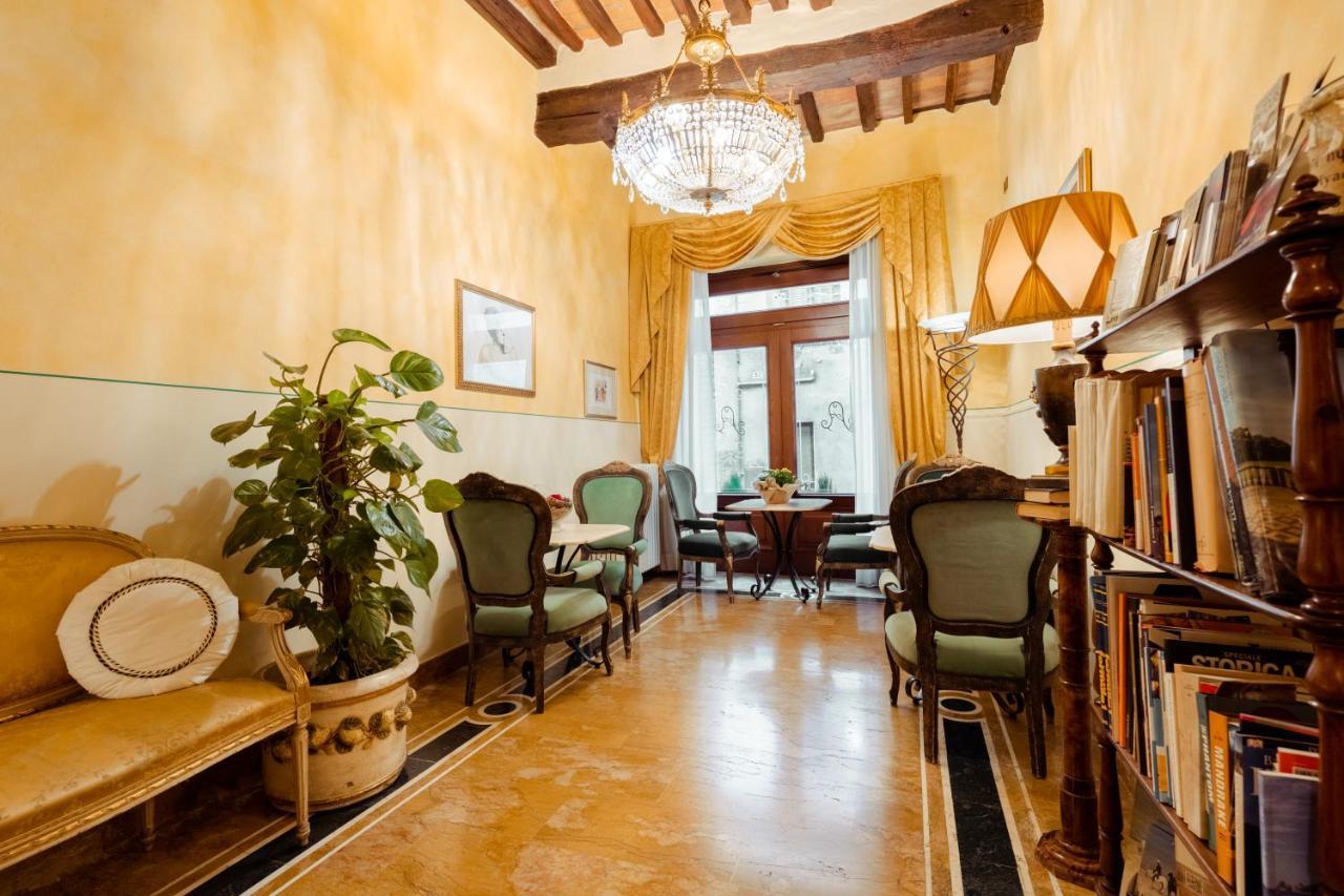 Hotel Palazzo Alexander لوكا المظهر الخارجي الصورة